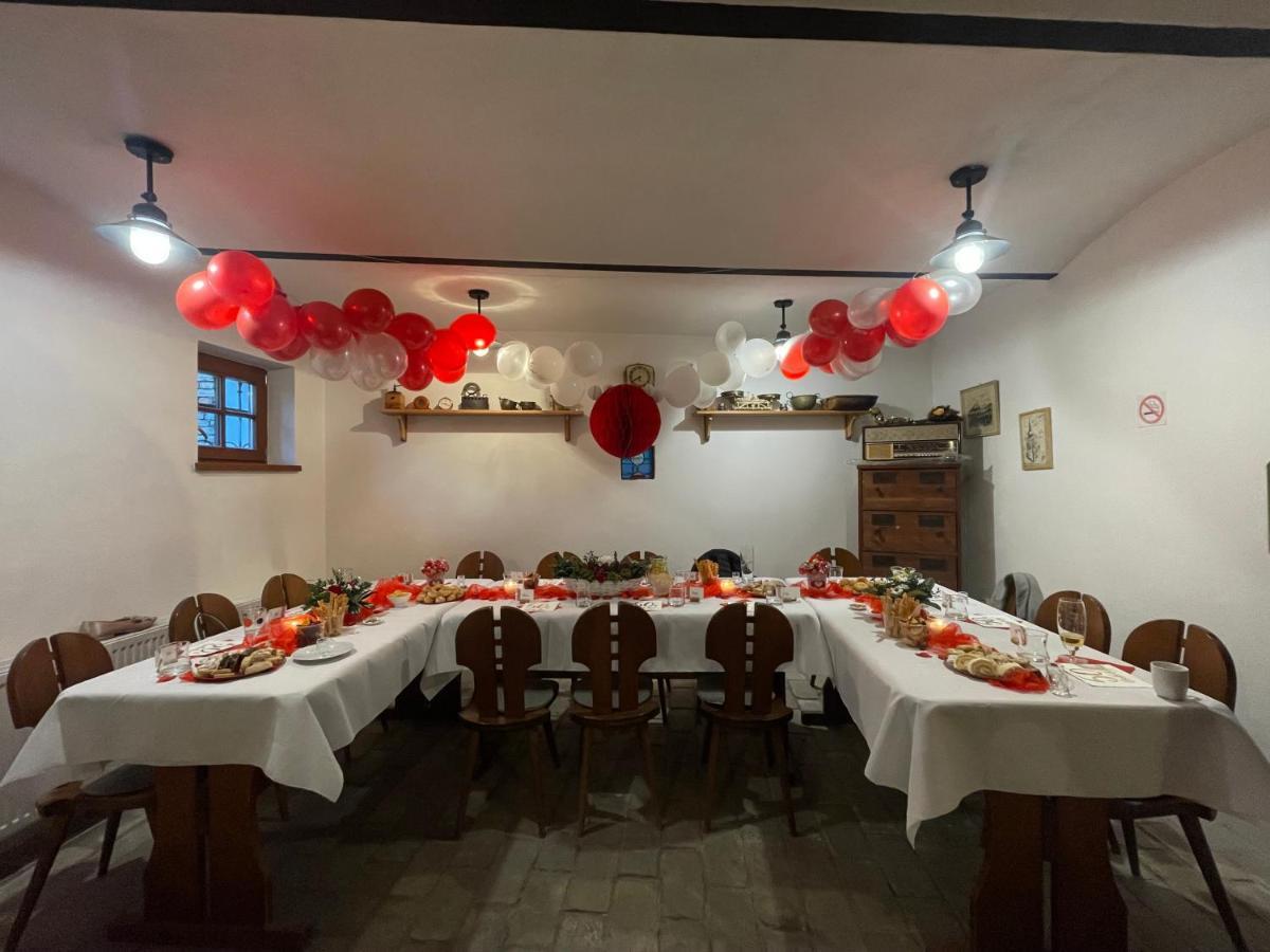 Alva Pension 2 Mikulov Kültér fotó